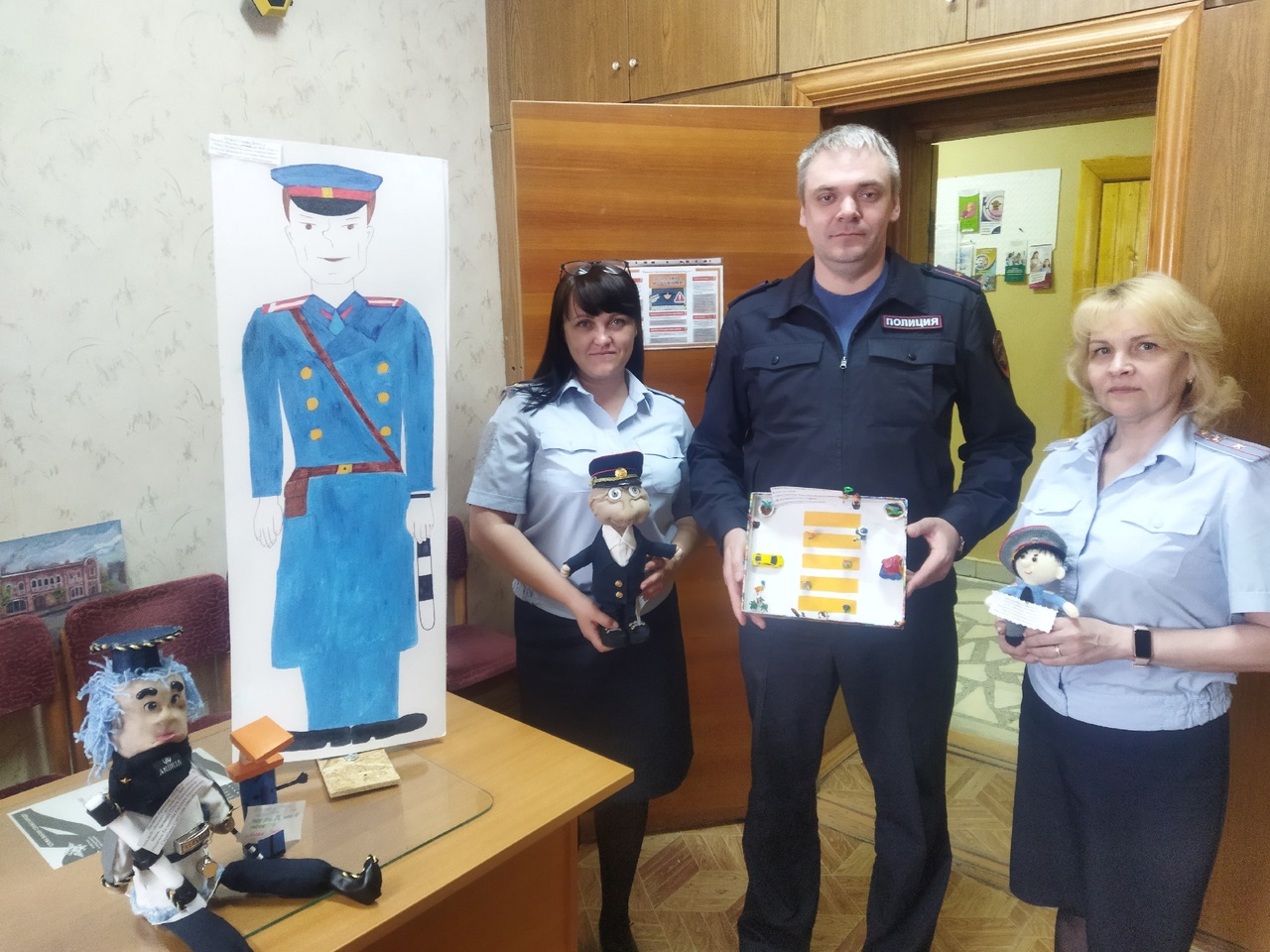 В полиции Новоуральска подвели итоги конкурса детского творчества «Полицейский Дядя Стёпа 2023»
